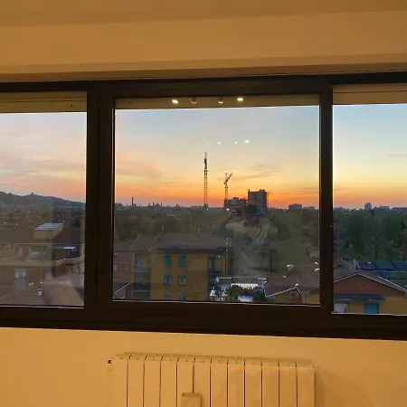 Gino's Apt. - Zona Ospedale Sant'orsola E Fiera 4*