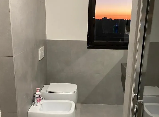 לינה וארוחת בוקר Gino's Apt. - Zona Ospedale Sant'orsola E Fiera 4*