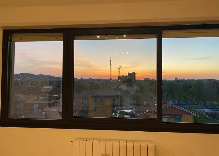 Gino's Apt. - Zona Ospedale Sant'orsola E Fiera 4*