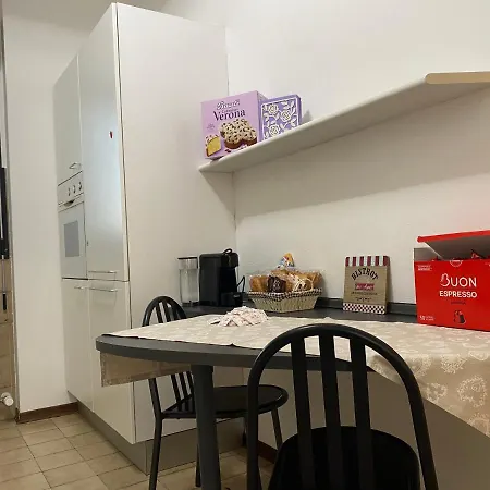 Alojamento de Acomodação e Pequeno-almoço Gino's Apt. - Zona Ospedale Sant'orsola E Fiera Bolonha